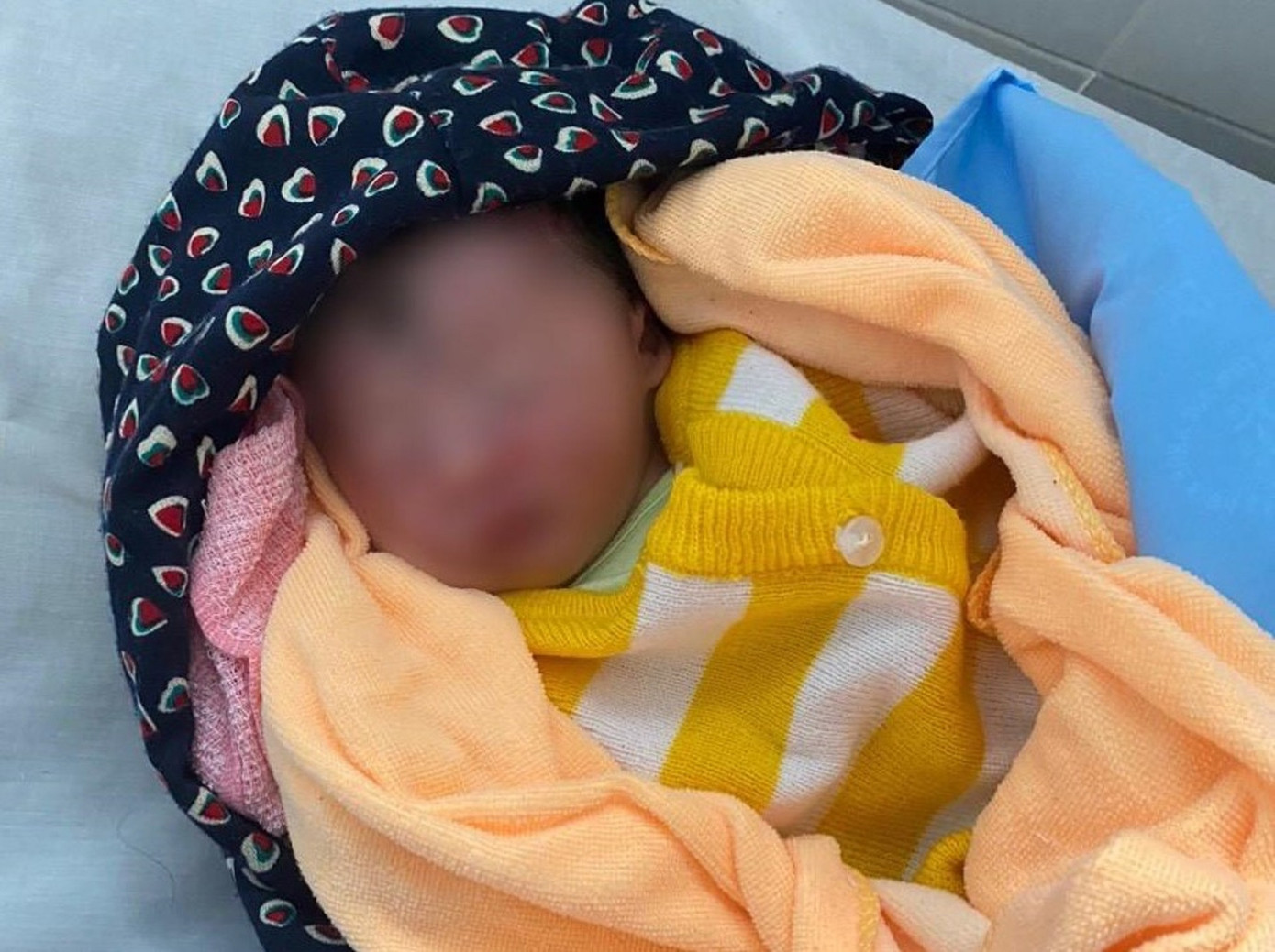 Sức khỏe của bé trai bị bỏ rơi đã ổn định Sức khỏe của bé trai bị bỏ rơi đã ổn định