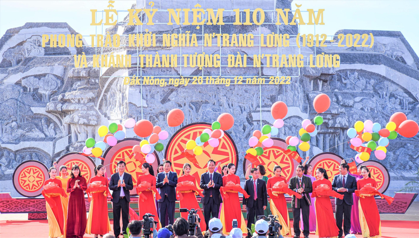 Đắk Nông tự hào và mong muốn giới thiệu bản sắc văn hóa đến đông đảo bạn bè trong và ngoài nước Đắk Nông tự hào và mong muốn giới thiệu bản sắc văn hóa đến đông đảo bạn bè trong và ngoài nước