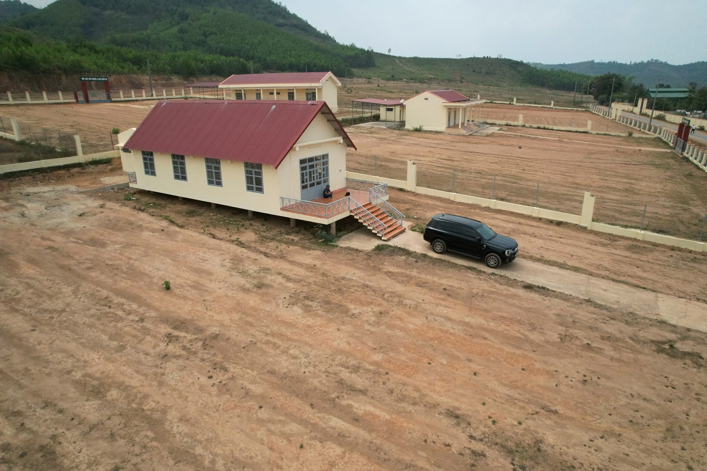 Nhiều hạng mục dự án đã hoàn thành nhưng chưa được sử dụng.