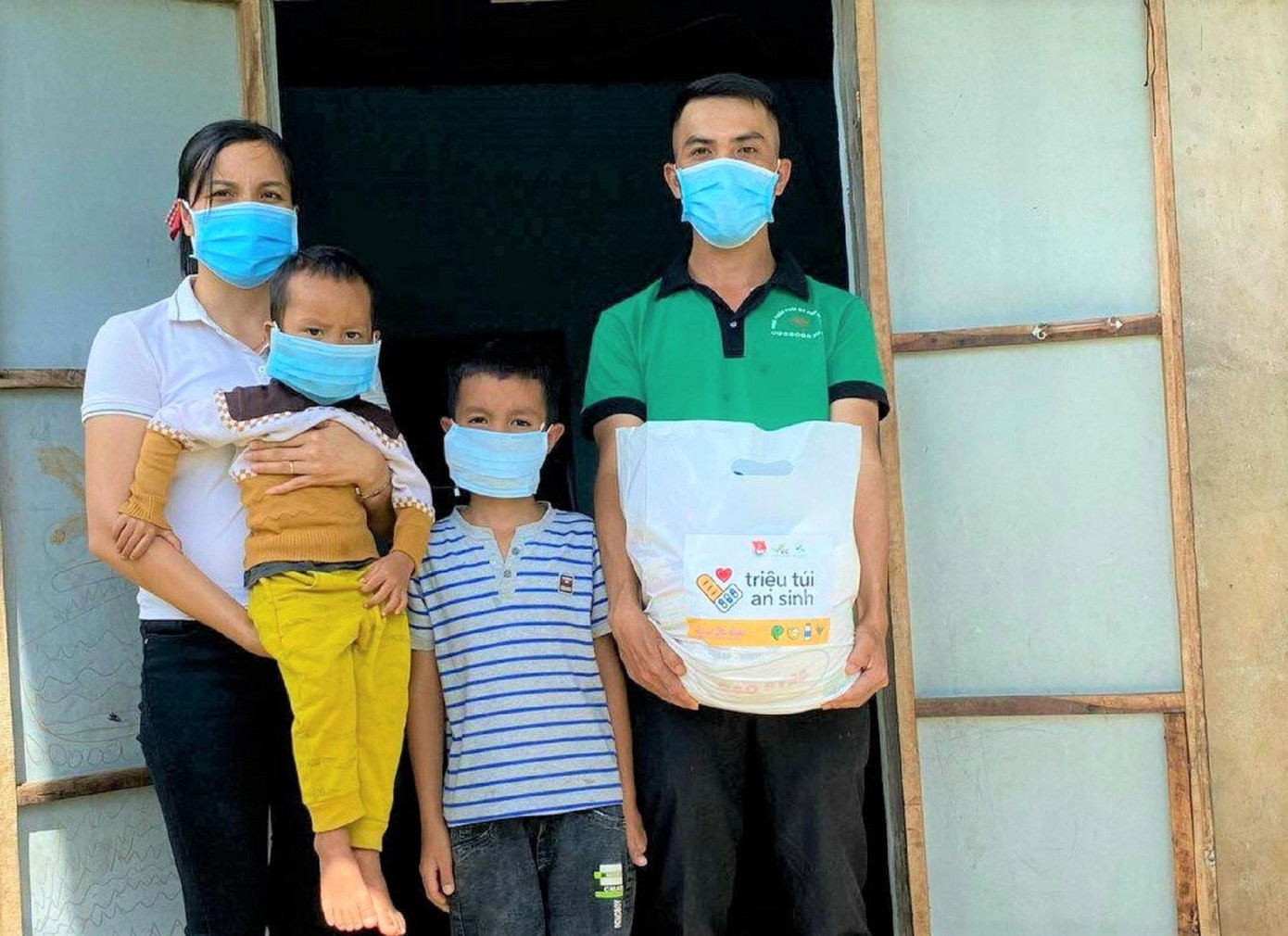 Nhiều hoàn cảnh càng thêm khốn khó vì đại dịch COVID-19