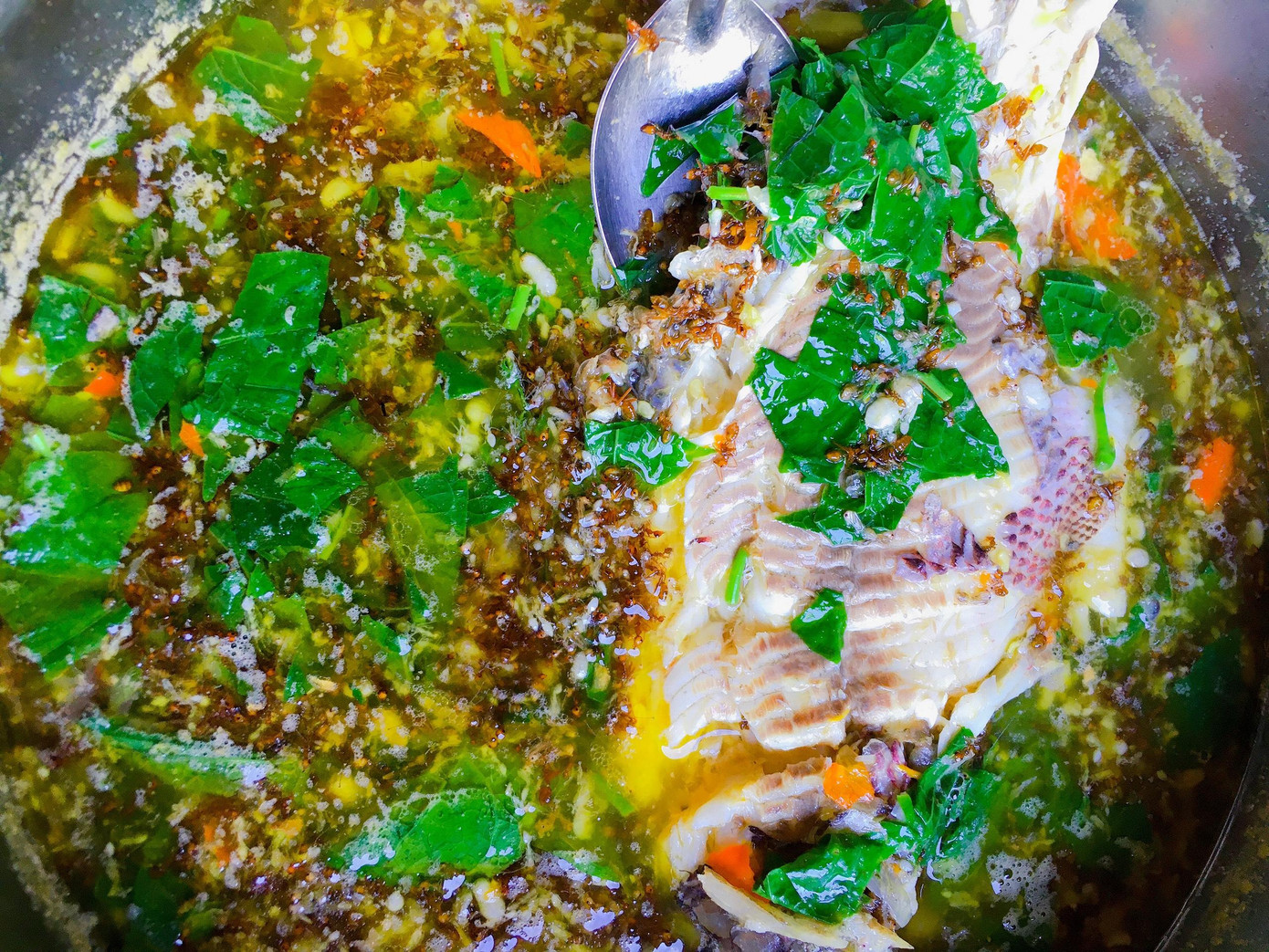 Cá rô phi nấu kiến vàng