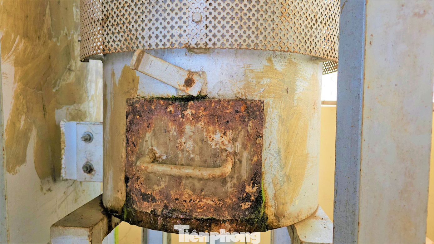 Thiết bị có dấu hiệu gỉ sắt Thiết bị có dấu hiệu gỉ sắt