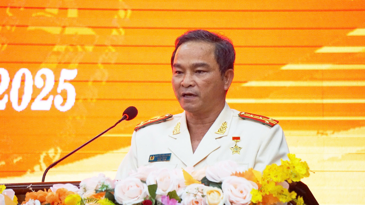 Đại tá Nguyễn Hữu Lương . Đại tá Nguyễn Hữu Lương .