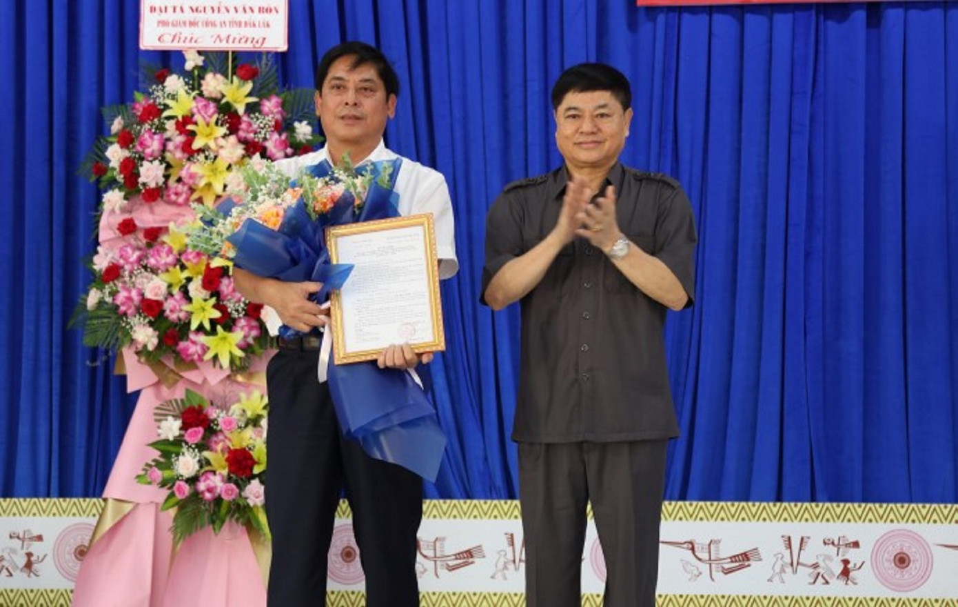 Ông Trần Đình Nhuận được giao giữ chức Bí thư Huyện ủy Cư M'gar.