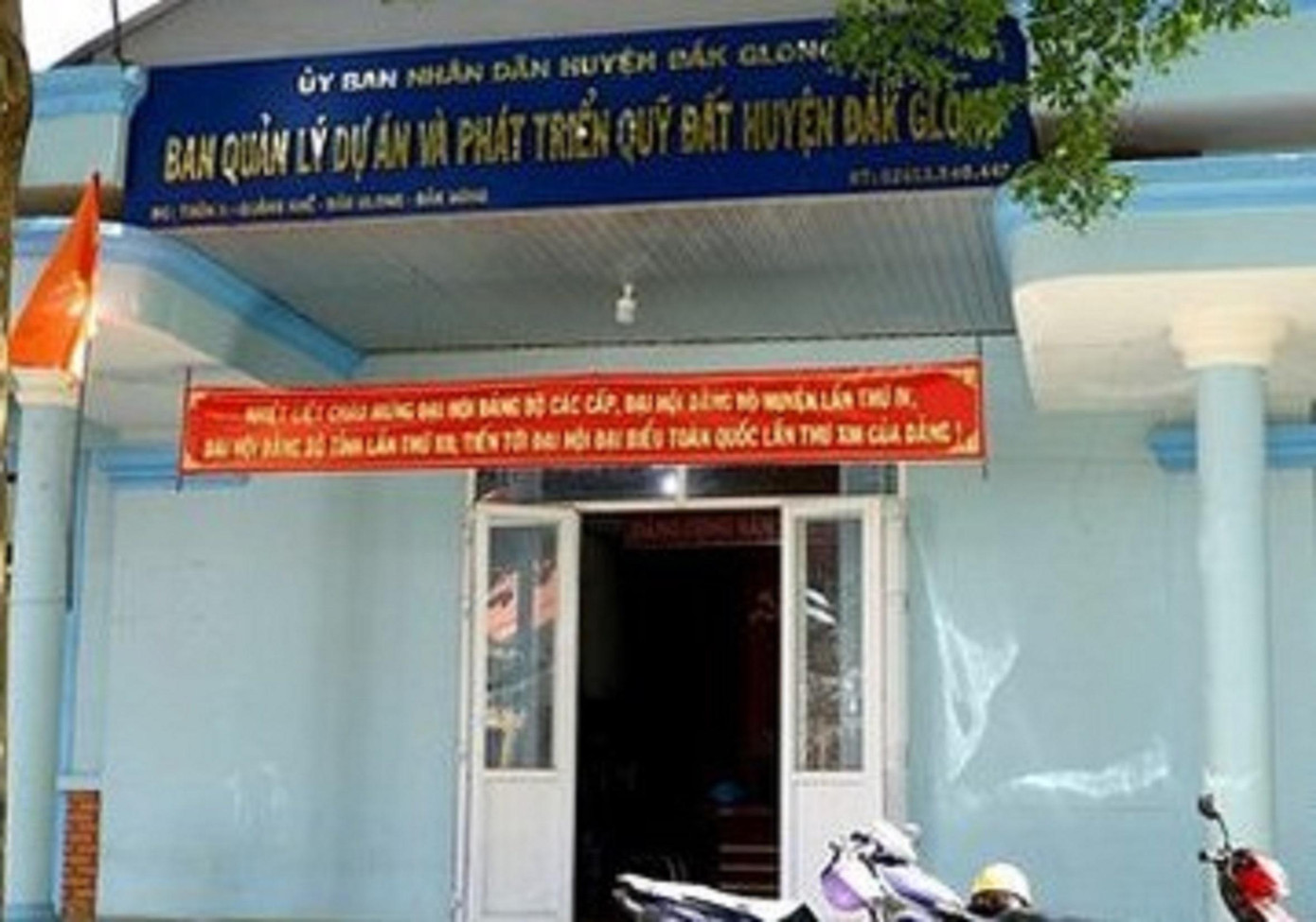 Nơi ông Vỹ từng làm việc Nơi ông Vỹ từng làm việc