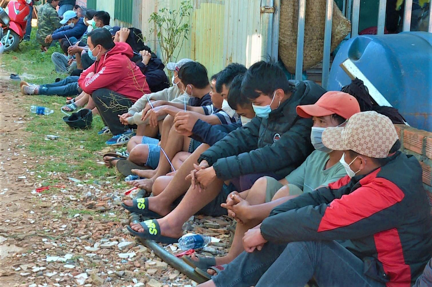 Các đối tượng liên quan đến sới gà