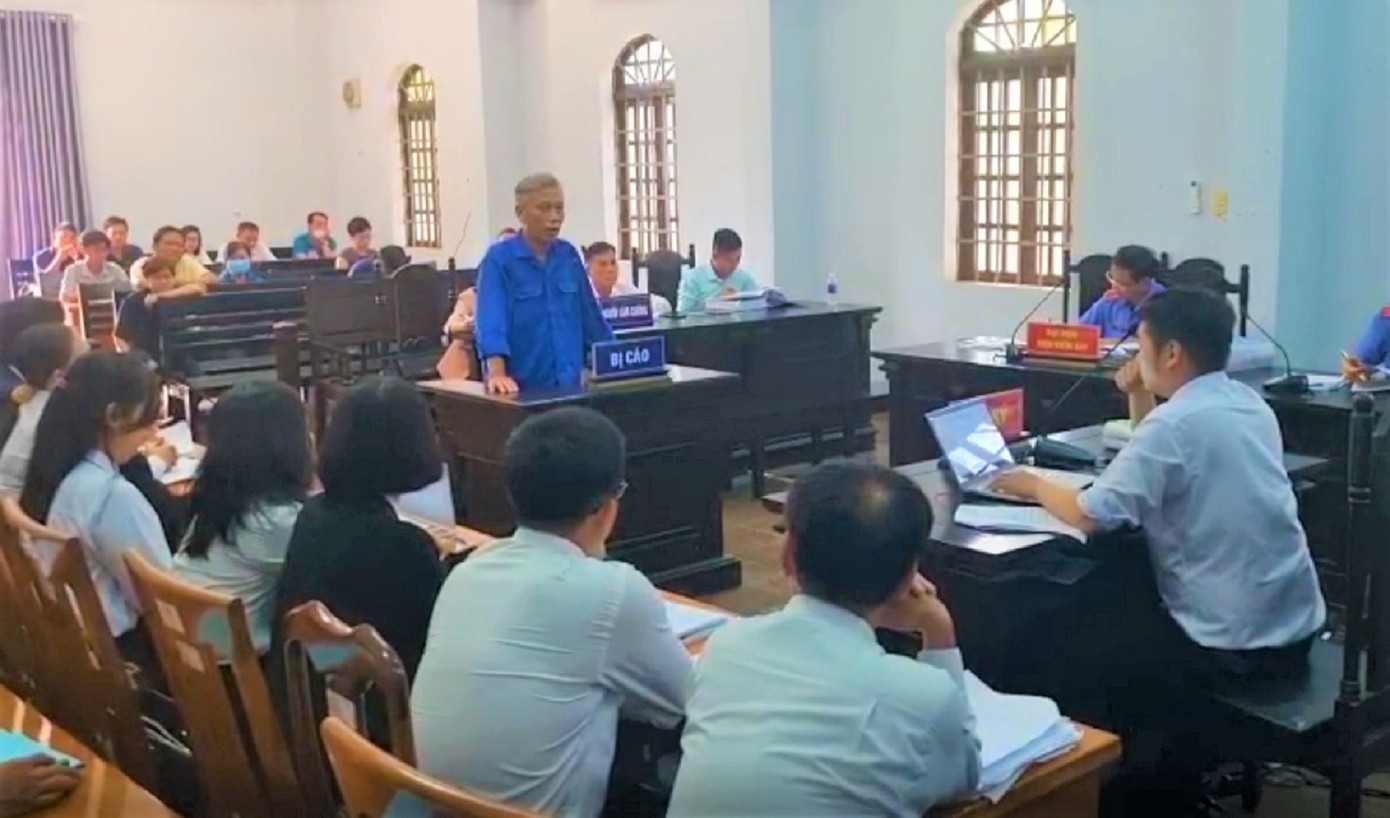 Bị cáo Trịnh Sướng tại phiên tòa phúc thẩm Bị cáo Trịnh Sướng tại phiên tòa phúc thẩm