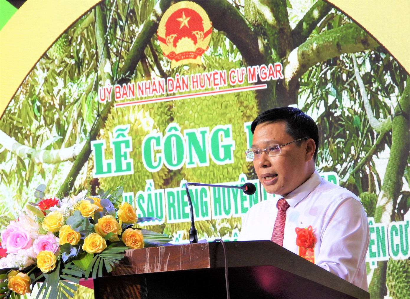 Ông Vũ Hồng Nhật - Chủ tịch UBND huyện Cư M'gar phát biểu tại buổi lễ. Ông Vũ Hồng Nhật - Chủ tịch UBND huyện Cư M'gar phát biểu tại buổi lễ.