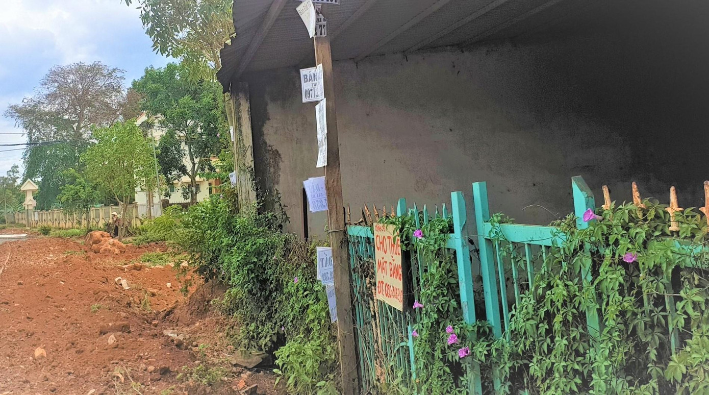 Tình trạng "sốt đất" trở thành vấn đề nóng được cử tri Đắk Lắk quan tâm Tình trạng "sốt đất" trở thành vấn đề nóng được cử tri Đắk Lắk quan tâm