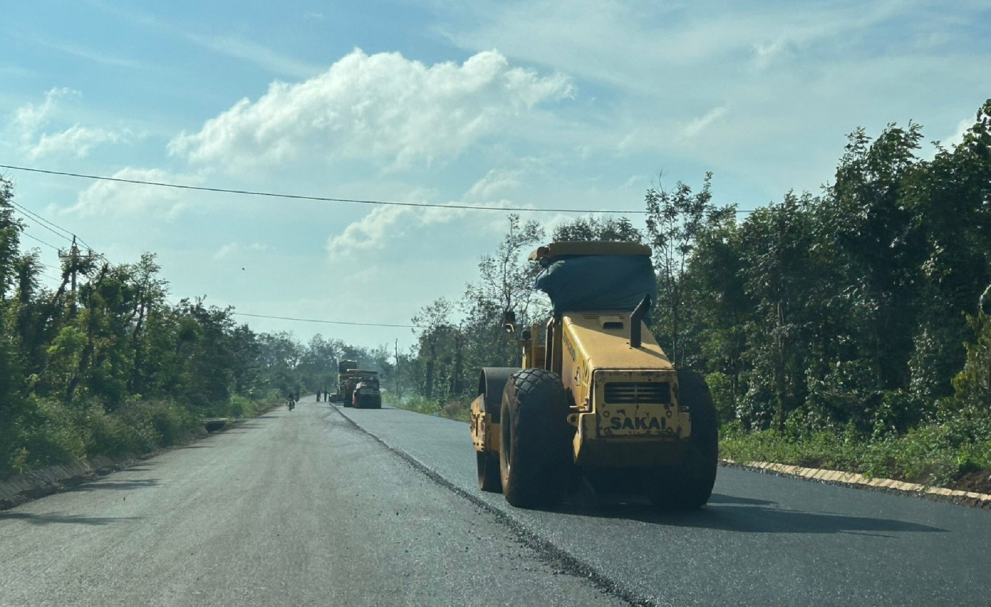 Dự án đường Hồ Chí Minh đoạn tránh phía Đông TP Buôn Ma Thuột bị chậm tiến độ. Dự án đường Hồ Chí Minh đoạn tránh phía Đông TP Buôn Ma Thuột bị chậm tiến độ.