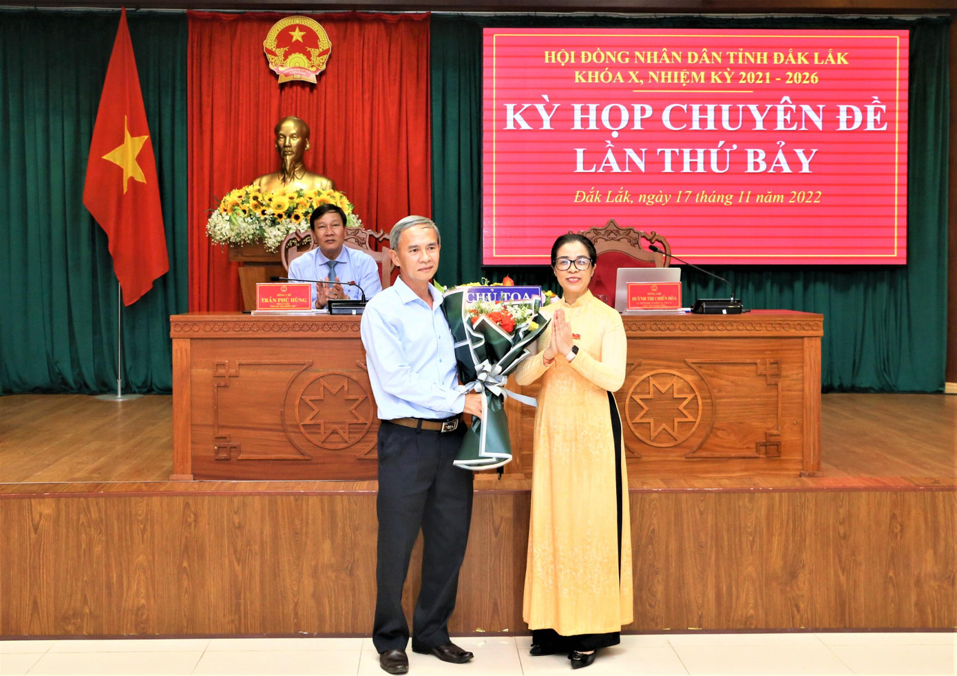 Ông Phạm Văn Phước, Giám đốc Sở Ngoại vụ được bầu vào Ủy viên UBND tỉnh Ông Phạm Văn Phước, Giám đốc Sở Ngoại vụ được bầu vào Ủy viên UBND tỉnh