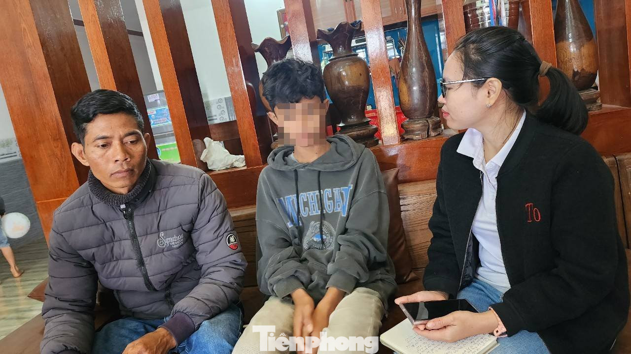 Em Y S.W. kể lại sự việc bị thầy V. đánh Em Y S.W. kể lại sự việc bị thầy V. đánh