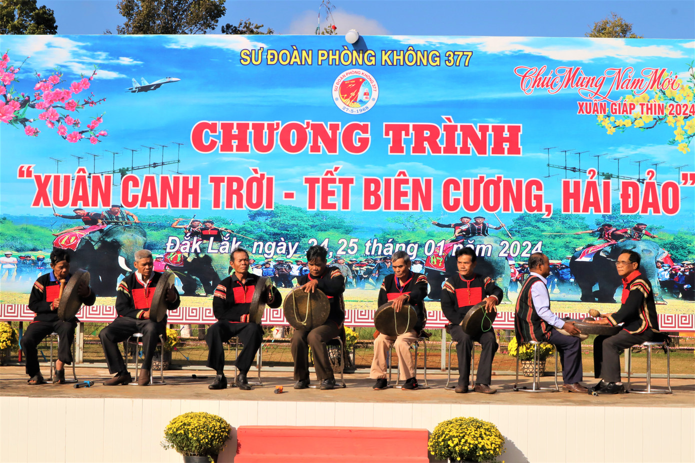 Tiết mục cồng chiêng mang đậm nét văn hóa Tây Nguyên Tiết mục cồng chiêng mang đậm nét văn hóa Tây Nguyên