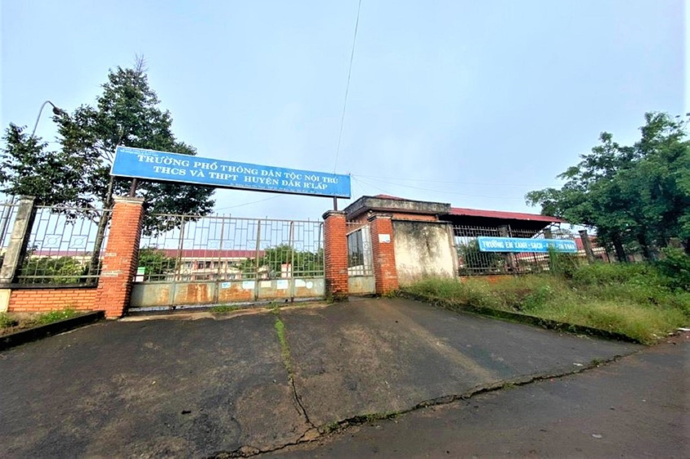 Trường phổ thông dân tộc nội trú THCS và THPT huyện Đắk R’Lấp