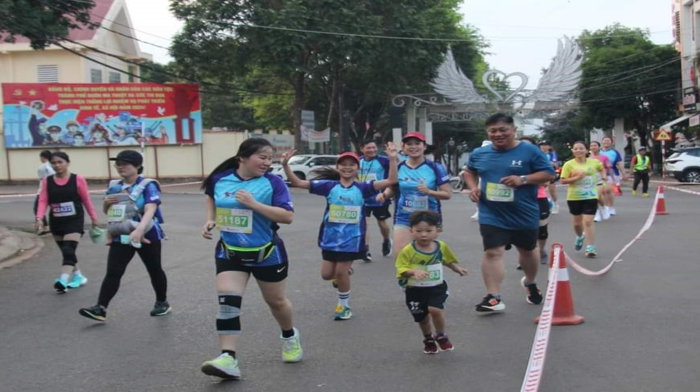 Giải chạy là dịp để kết nối nhiều người lại với nhau Giải chạy là dịp để kết nối nhiều người lại với nhau