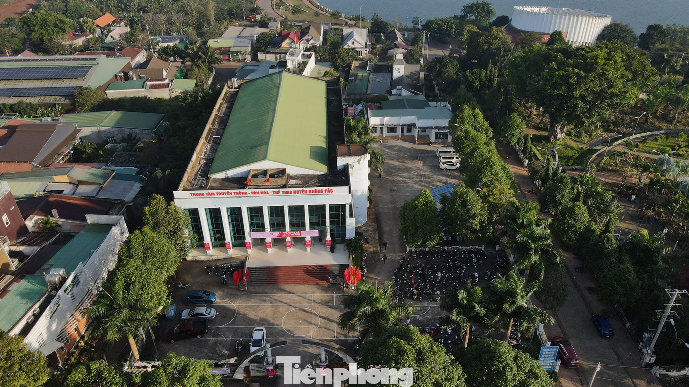 Chương trình Chủ Nhật Đỏ tại huyện Krông Pắc tổ chức ở Trung tâm Truyền thông - Văn hóa - Thể thao huyện (Nhà Văn hóa)