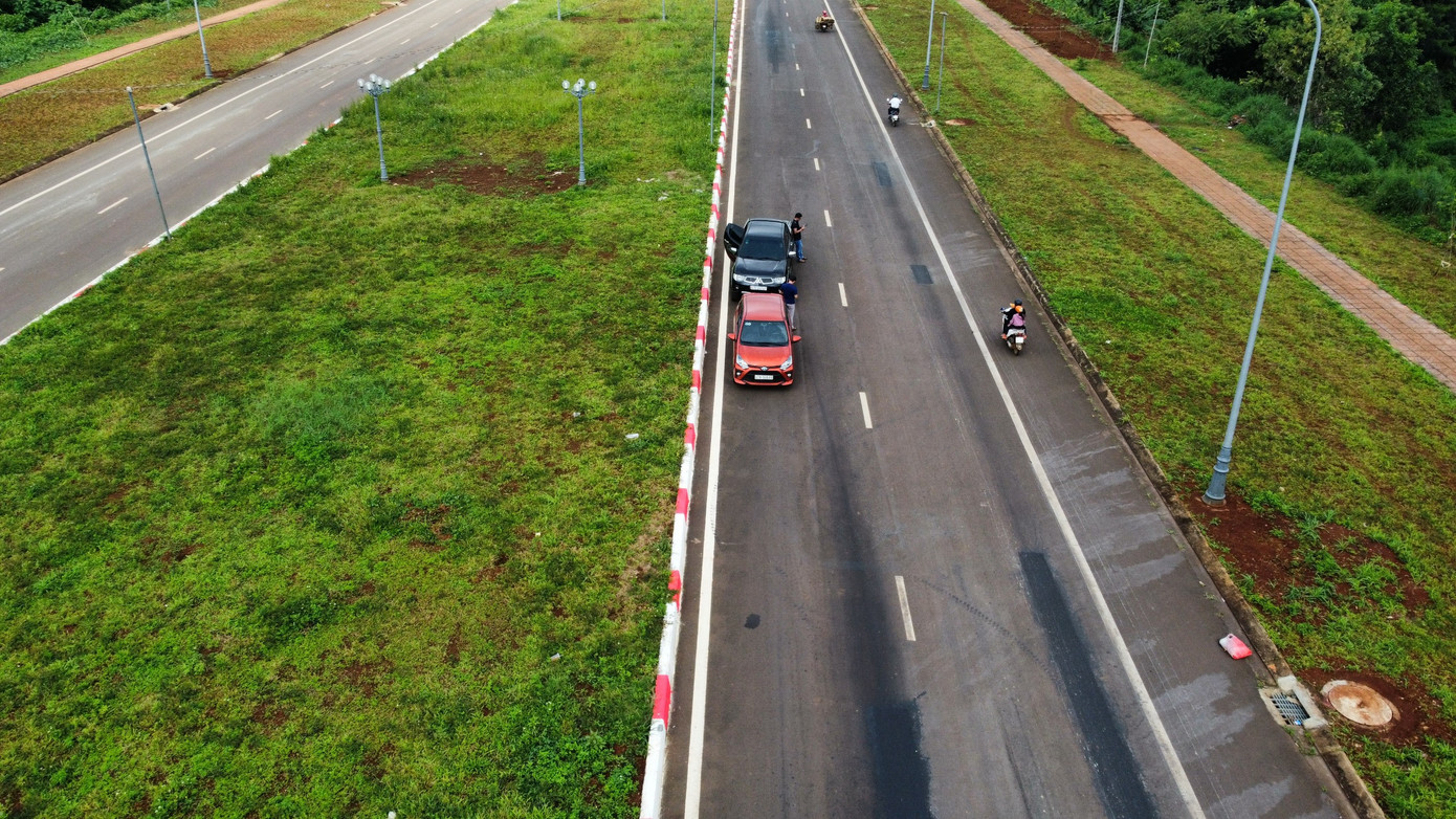 Những vị trí thảm khác nhau trên bề mặt đường Những vị trí thảm khác nhau trên bề mặt đường