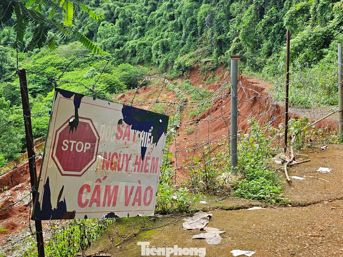 Hiện trường sạt lở