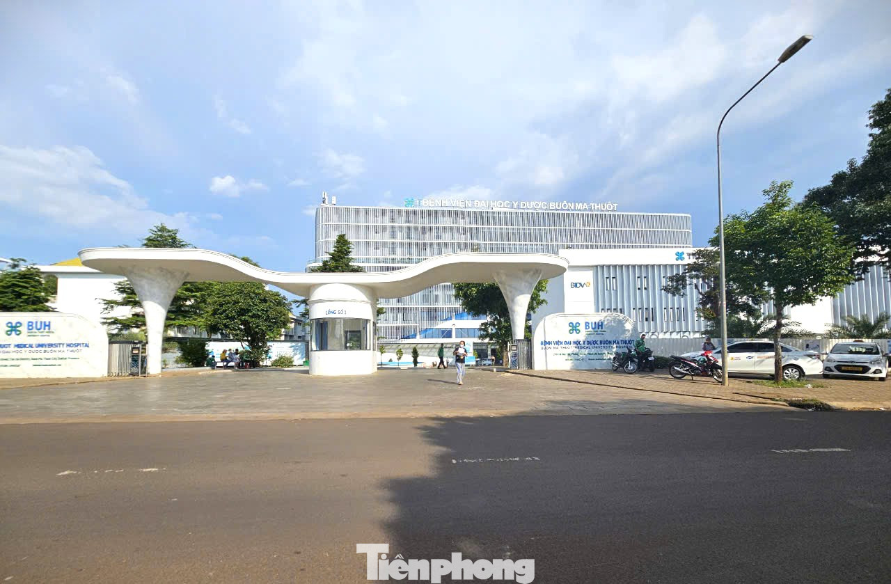 Bệnh viện Đại học Y Dược Buôn Ma Thuột - nơi thay van động mạch chủ qua da cho bệnh nhân Bệnh viện Đại học Y Dược Buôn Ma Thuột - nơi thay van động mạch chủ qua da cho bệnh nhân