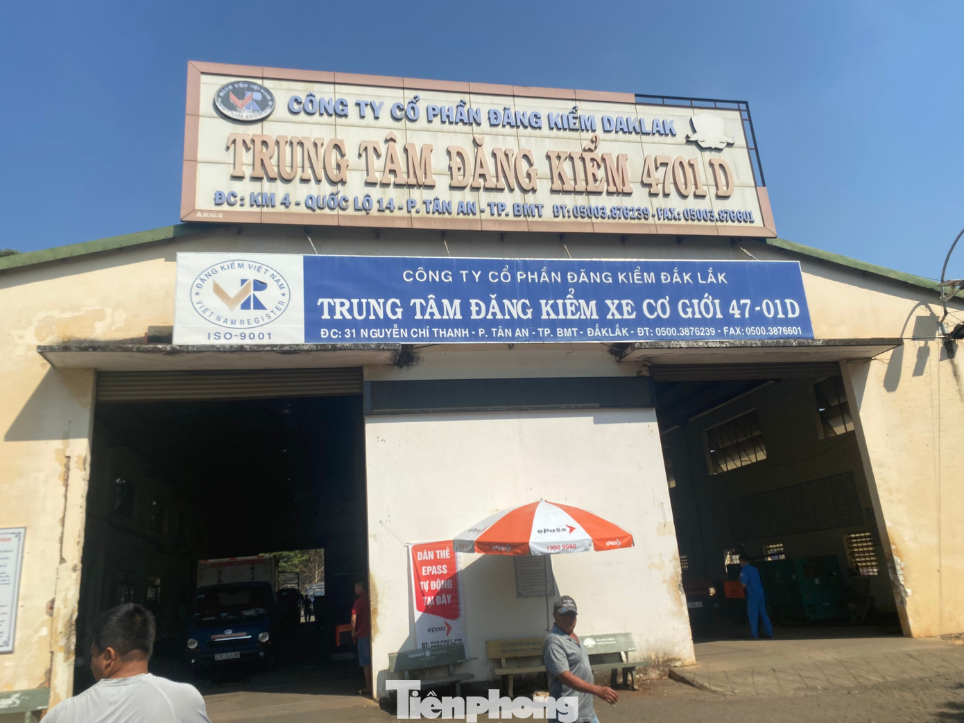 Từ sáng sớm, nhiều phương tiện tập trung về Trung tâm đăng kiểm 4701D Từ sáng sớm, nhiều phương tiện tập trung về Trung tâm đăng kiểm 4701D