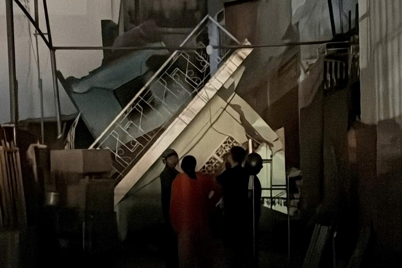 Hiện trường vụ nhà 3 tầng bị sập Hiện trường vụ nhà 3 tầng bị sập