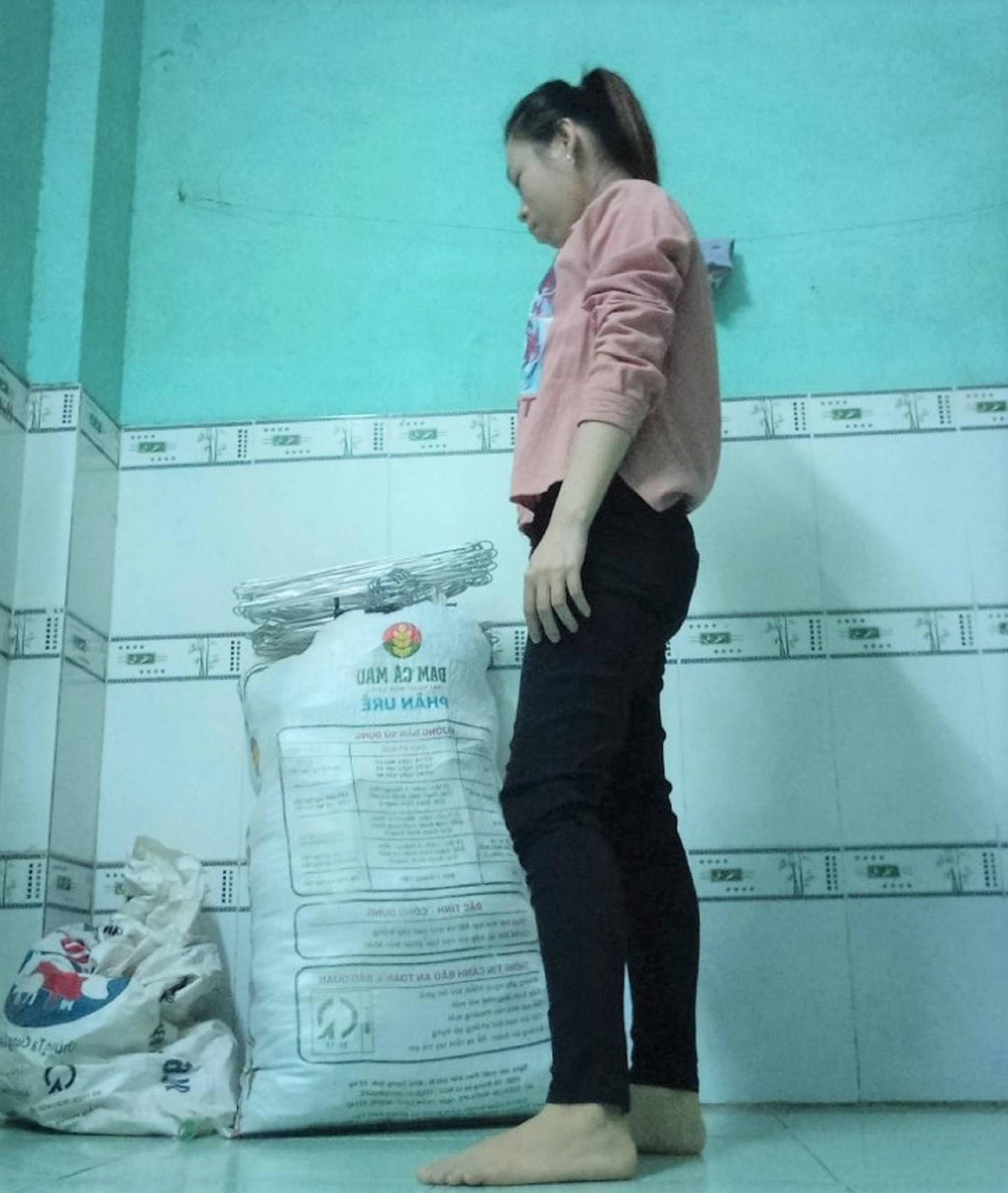 Uyên đã xếp đồ đạc, mong ngày về quê Uyên đã xếp đồ đạc, mong ngày về quê