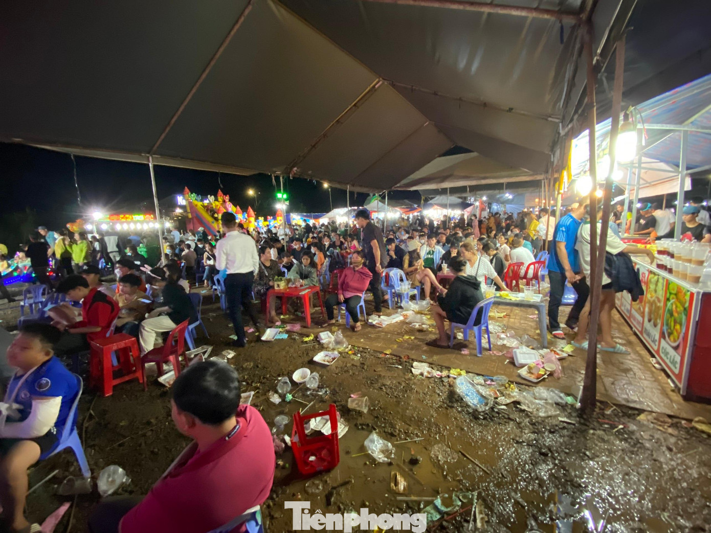 Ngồi trên rác Ngồi trên rác