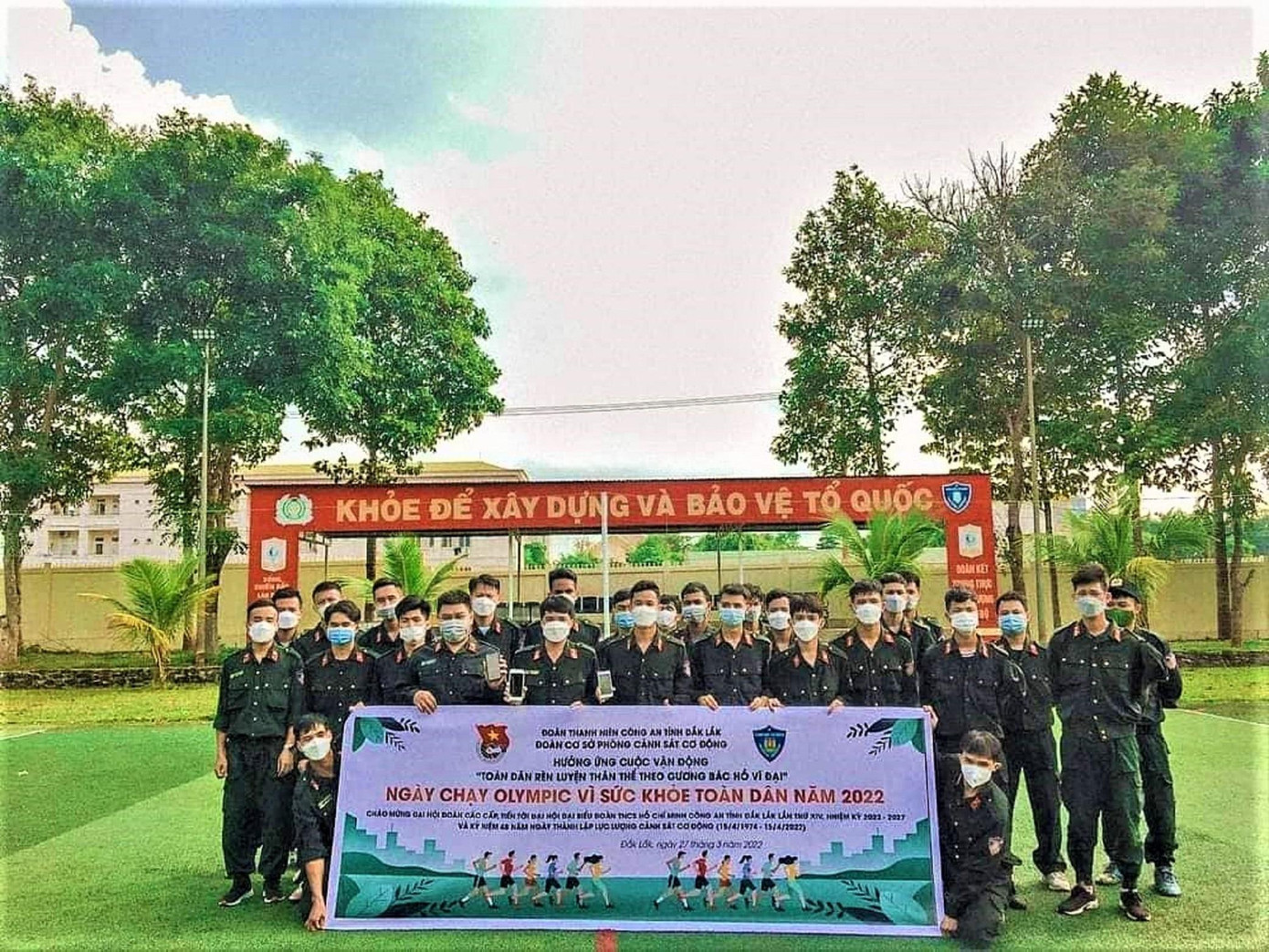 Đoàn cơ sở Phòng Cảnh sát cơ động, Công an tỉnh Đắk Lắk hưởng ứng ngày chạy