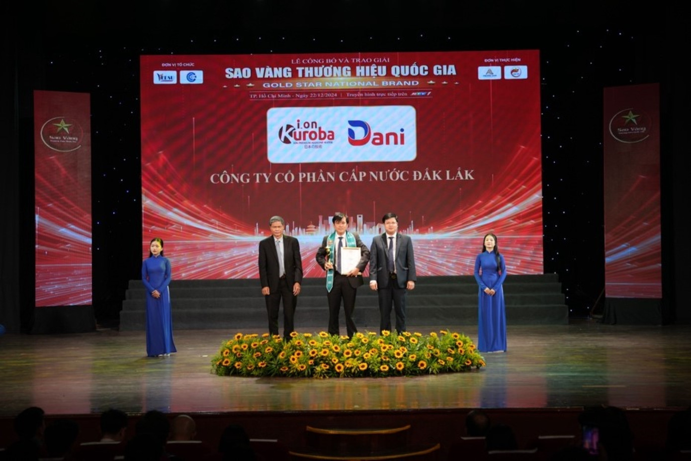 Sản phẩm của Công ty cổ phần Cấp nước Đắk Lắk được vinh danh Top 10 Thương hiệu tin dùng Quốc gia 2024.