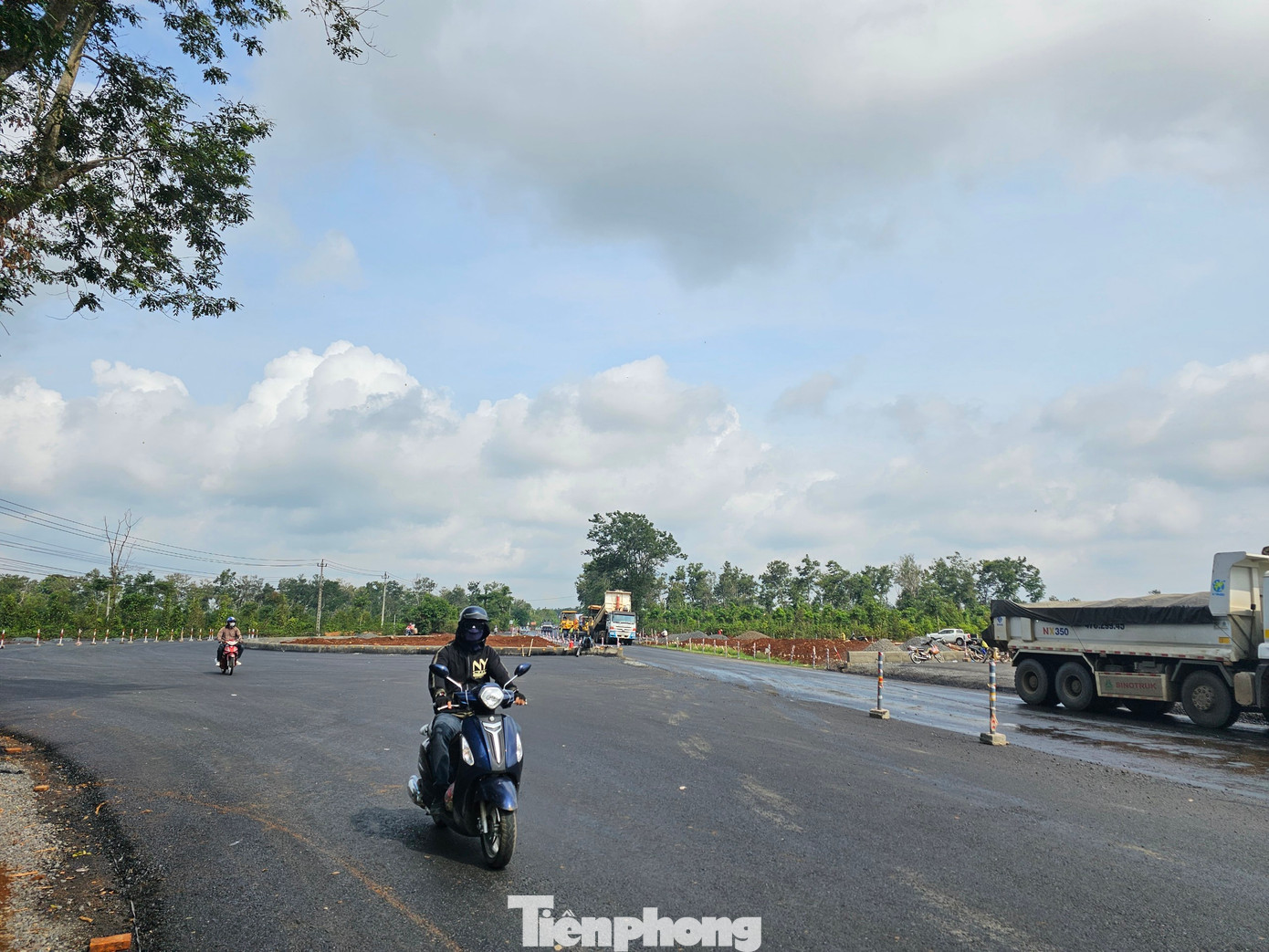 Dự án đường Hồ Chí Minh đoạn tránh phía Đông TP Buôn Ma Thuột. Dự án đường Hồ Chí Minh đoạn tránh phía Đông TP Buôn Ma Thuột.