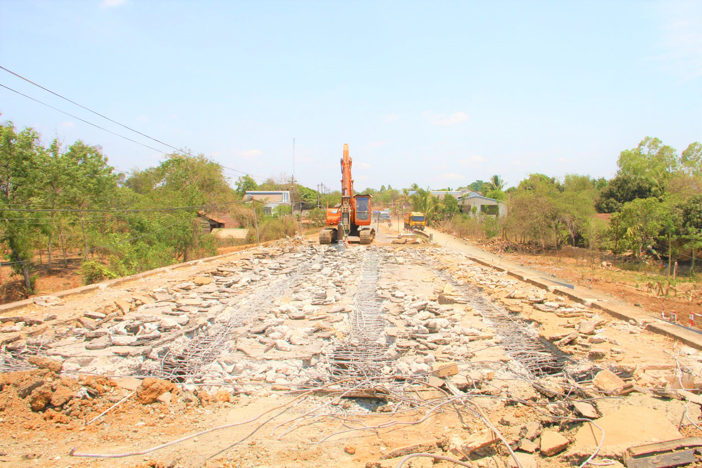 UBND huyện Buôn Đôn muốn xin dầm cầu cũ để làm cầu dân sinh cho dân
