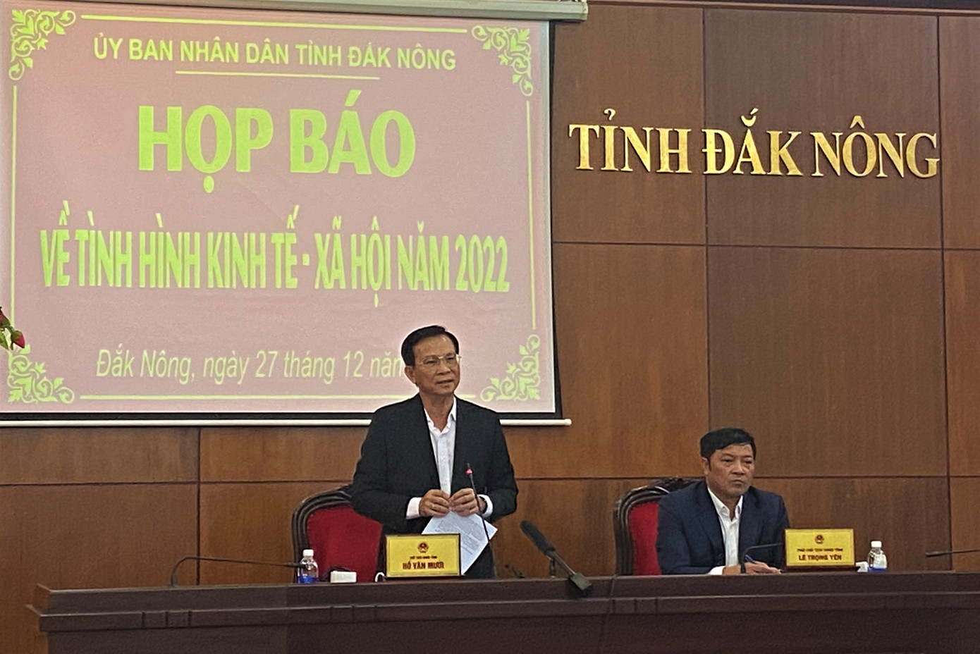 Ông Hồ Văn Mười- Chủ tịch UBND tỉnh Đắk Nông thông tin các vấn đề báo chí quan tâm Ông Hồ Văn Mười- Chủ tịch UBND tỉnh Đắk Nông thông tin các vấn đề báo chí quan tâm