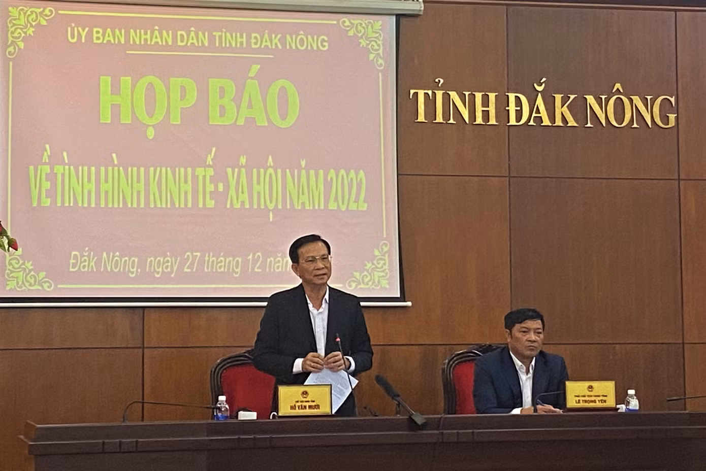 Ông Hồ Văn Mười- Chủ tịch UBND tỉnh Đắk Nông thông tin các vấn đề báo chí quan tâm Ông Hồ Văn Mười- Chủ tịch UBND tỉnh Đắk Nông thông tin các vấn đề báo chí quan tâm