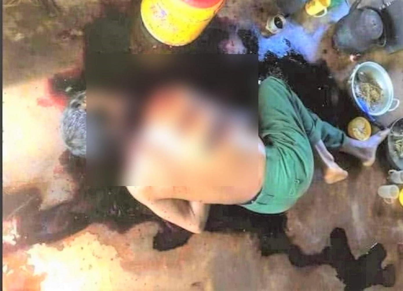 Người đàn ông tử vong, xung quanh có nhiều vết máu Người đàn ông tử vong, xung quanh có nhiều vết máu