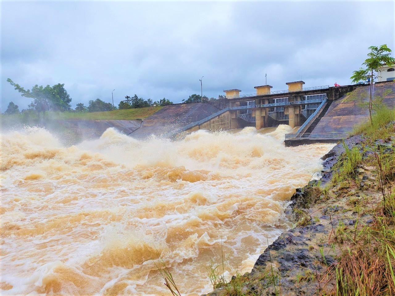 Lượng nước đổ về huyện Ea Súp rất lớn