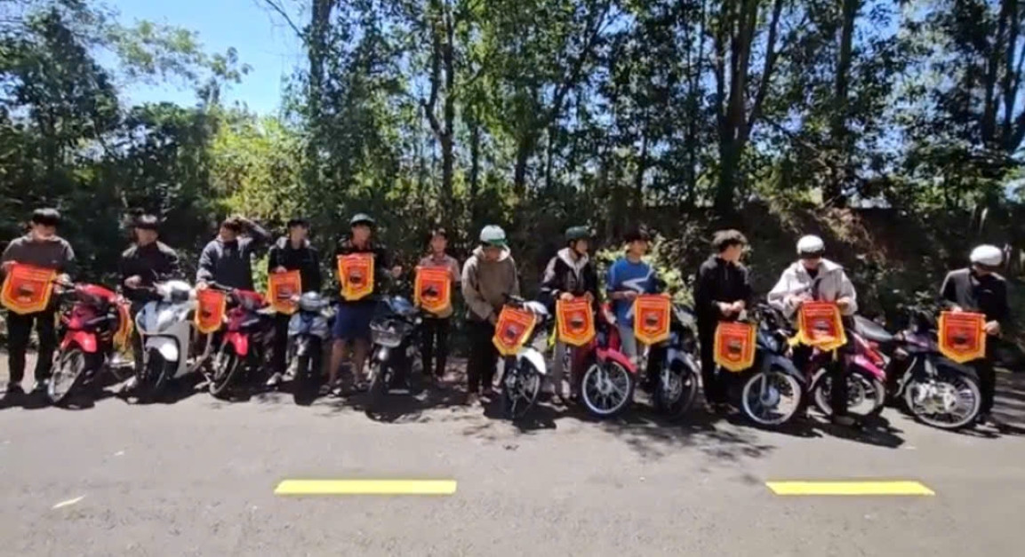 Cơ quan chức năng "tóm gọn" 2 nhóm chuẩn bị đua xe.