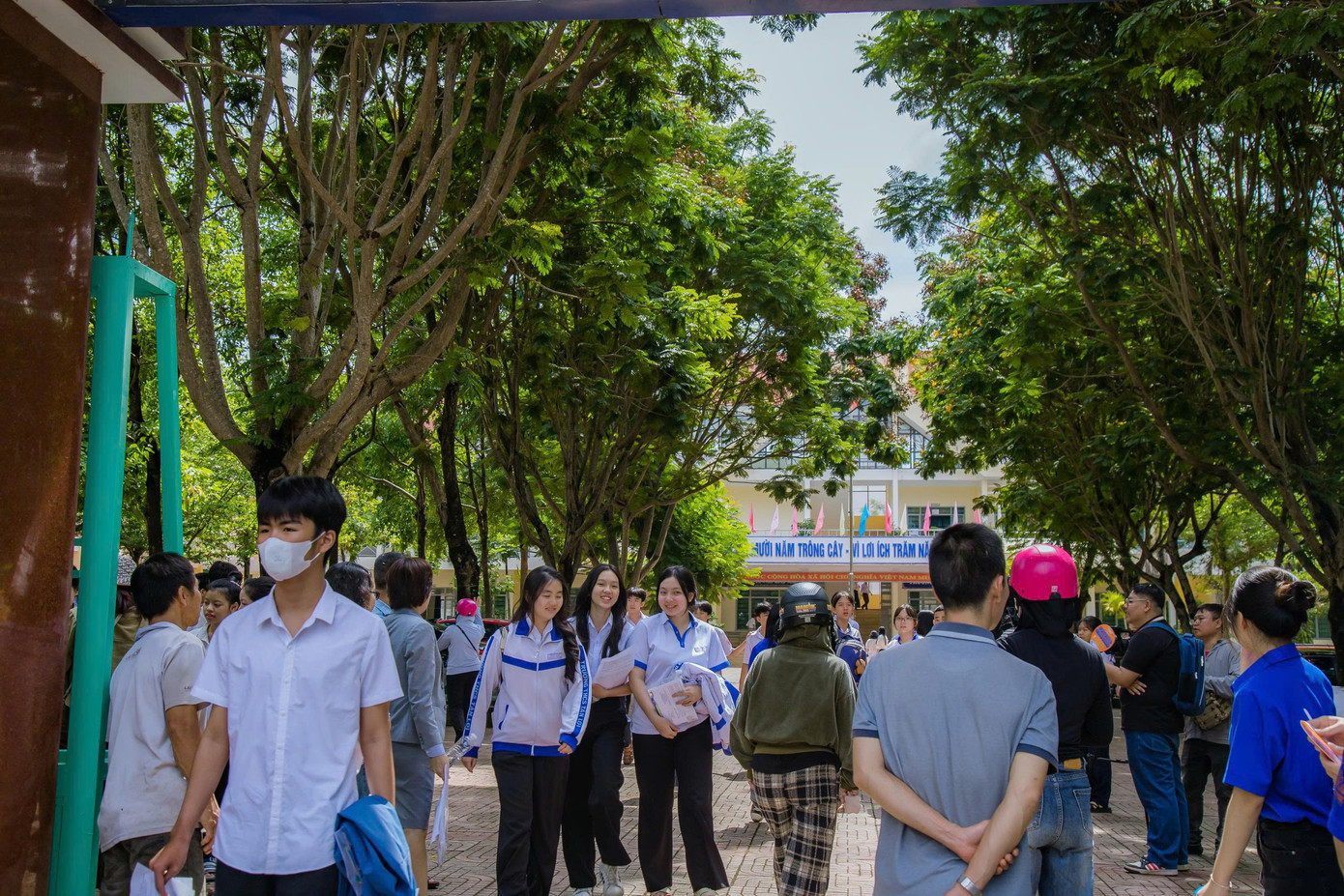 Kỳ thi tuyển sinh vào lớp 10 năm học 2025-2026 có hơn 22.000 thí sinh dự thi. Kỳ thi tuyển sinh vào lớp 10 năm học 2025-2026 có hơn 22.000 thí sinh dự thi.