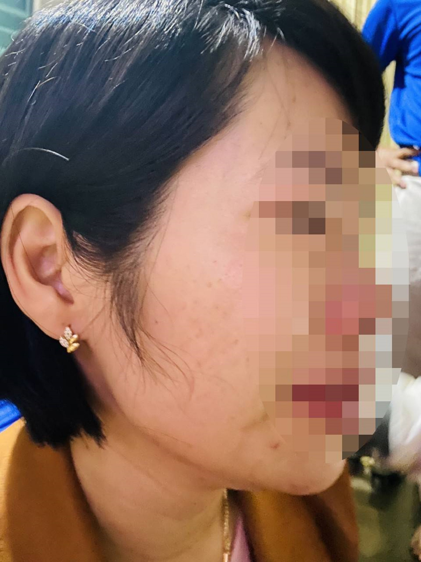 Hình ảnh cô giáo Q. bị hành hung. Hình ảnh cô giáo Q. bị hành hung.