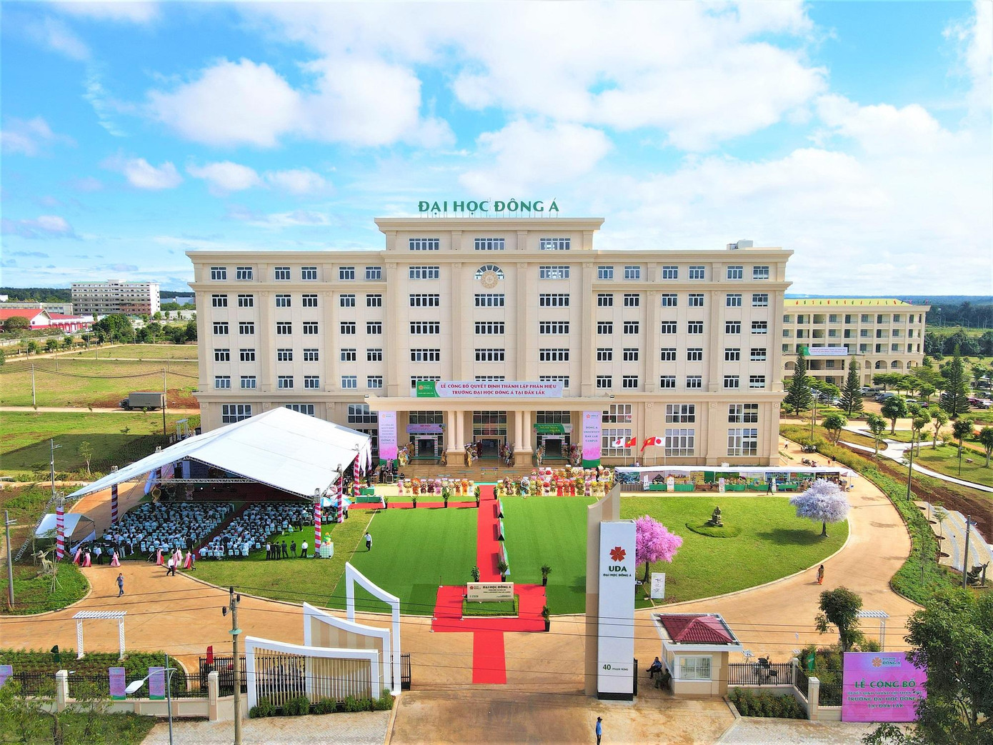 Phân hiệu ĐH Đông Á tại Đắk Lắk