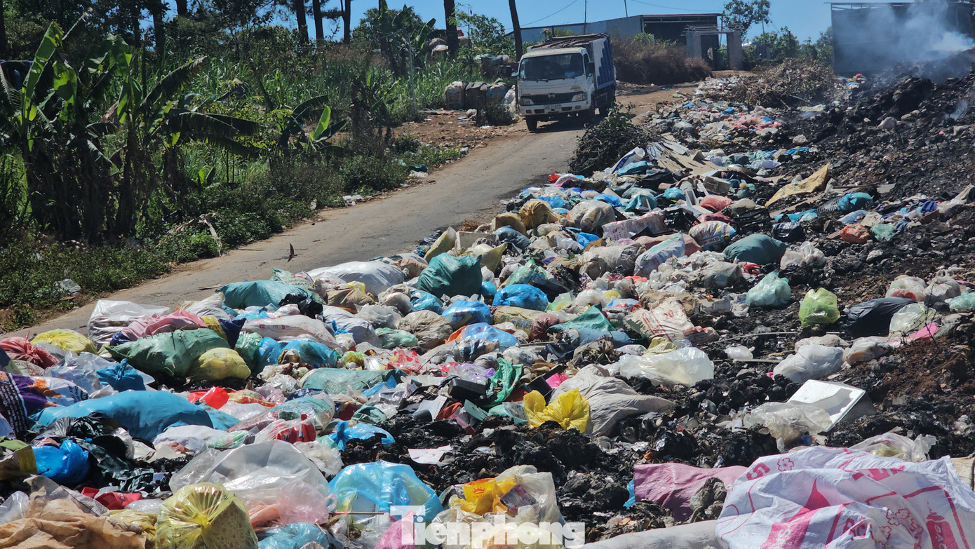 Bãi rác tra tấn người dân xung quanh