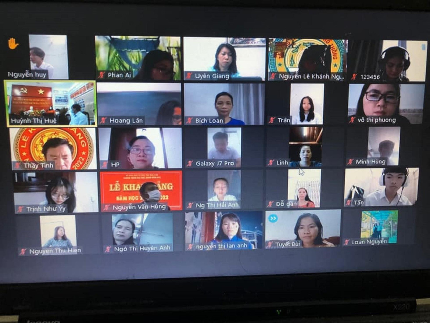 Việc triển khai dạy học trực tuyến ở Tây Nguyên đang gặp khó khăn