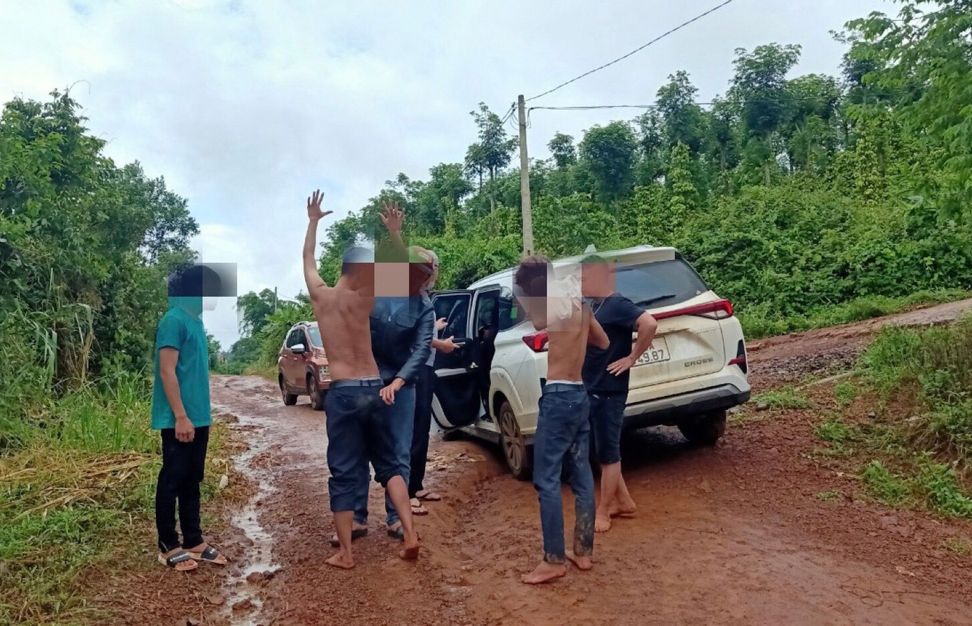 Các đối tượng bị bắt giữ