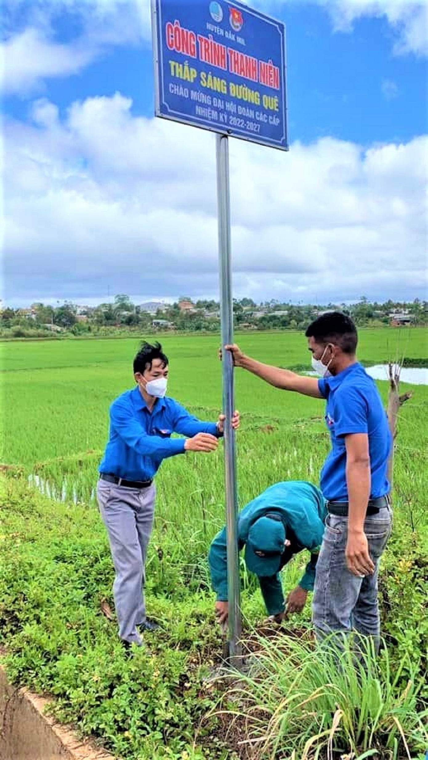 Công trình thắp sáng đường quê được triển khai sâu rộng