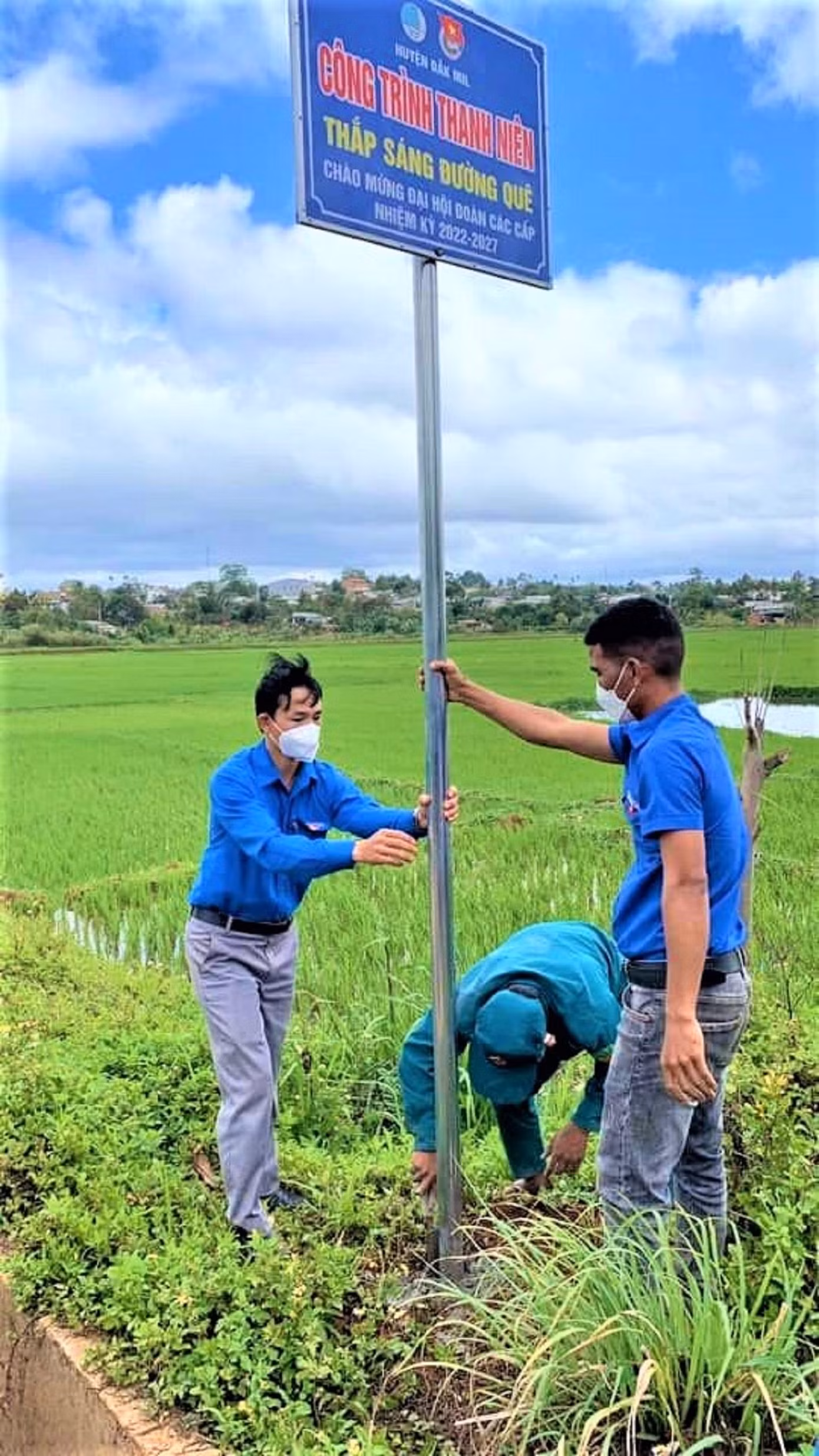 Công trình thắp sáng đường quê được triển khai sâu rộng