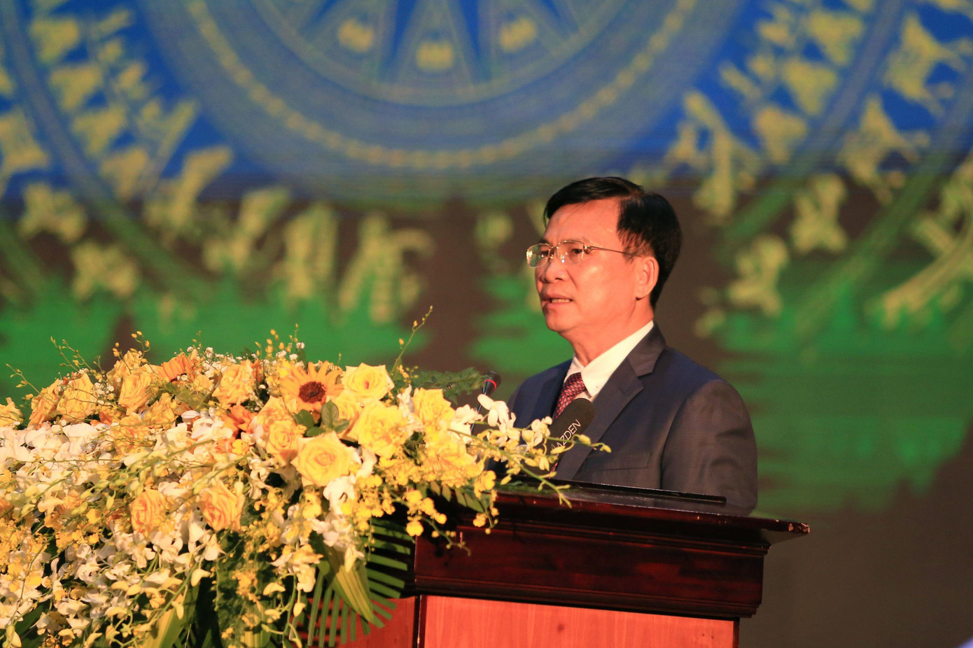 Ông Hồ Văn Mười, Chủ tịch UBND tỉnh Đắk Nông phát biểu tại chương trình ngày 13/10 Ông Hồ Văn Mười, Chủ tịch UBND tỉnh Đắk Nông phát biểu tại chương trình ngày 13/10