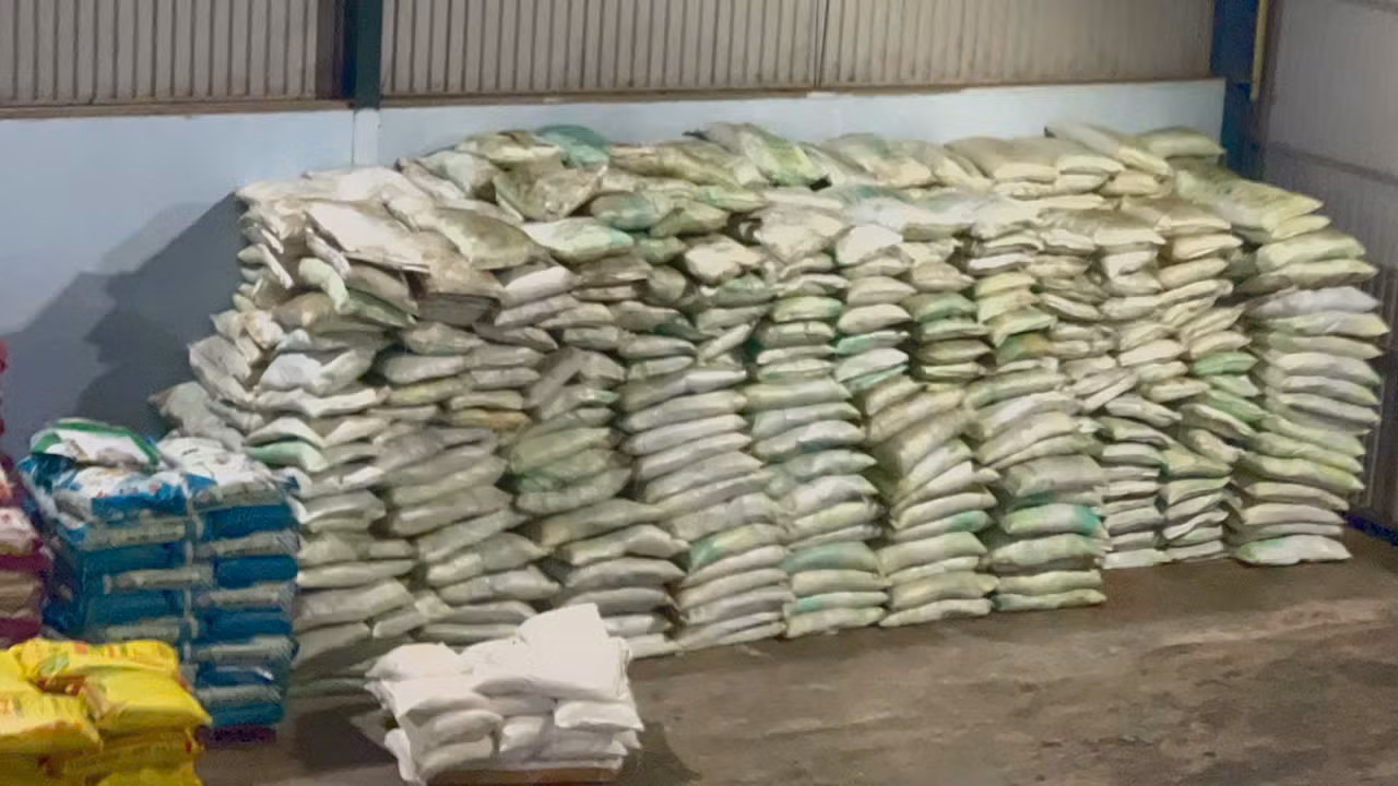 Phân bón giả được Phòng Cảnh sát kinh tế Công an tỉnh Đắk Lắk phát hiện. Ảnh: Công an