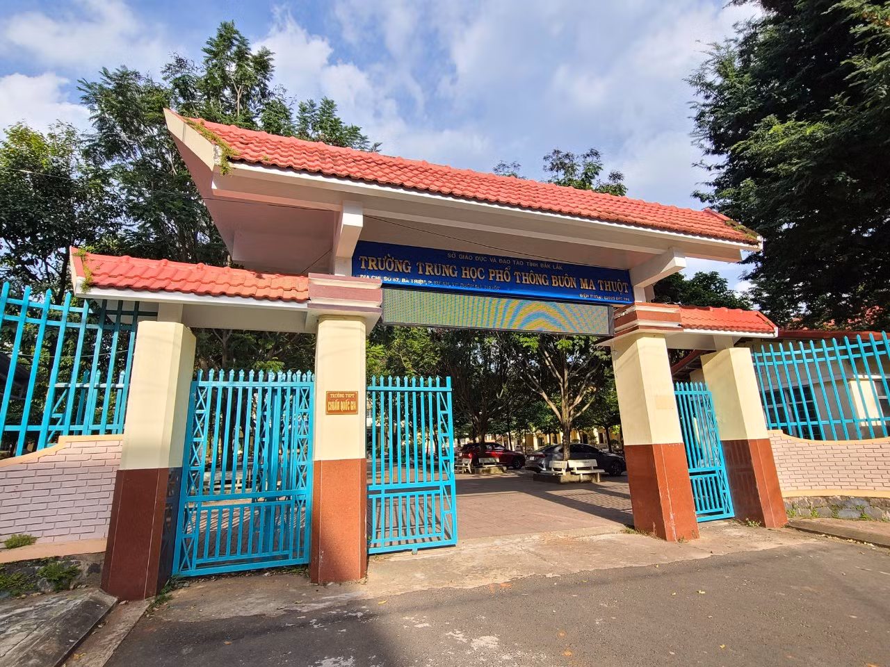 Trường THPT Buôn Ma Thuột