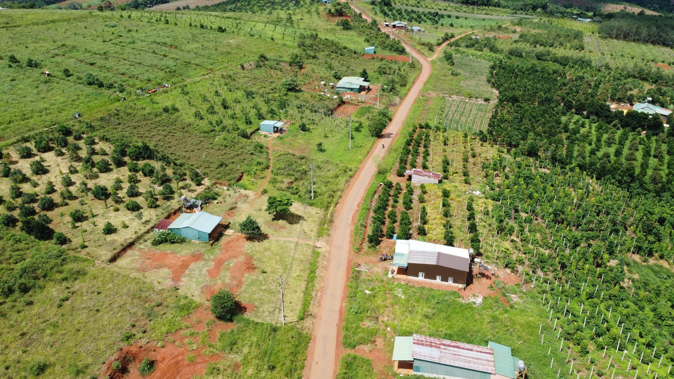 Đất cụm công nghiệp bị lấn chiếm, biến thành "khu dân cư" Đất cụm công nghiệp bị lấn chiếm, biến thành "khu dân cư"