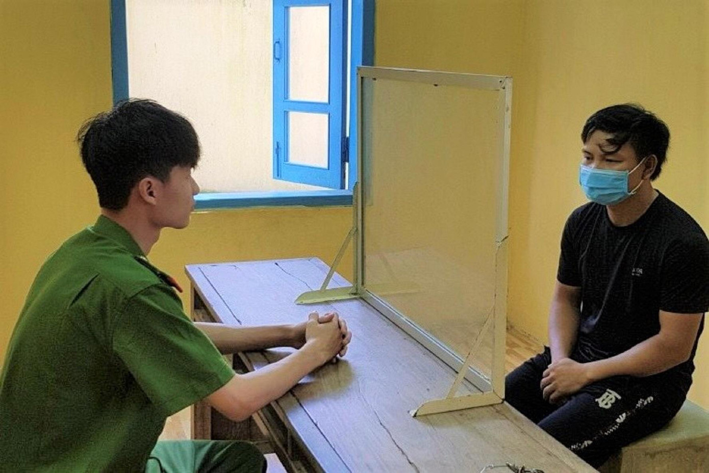 Đối tượng Tân bị bắt giữ Đối tượng Tân bị bắt giữ