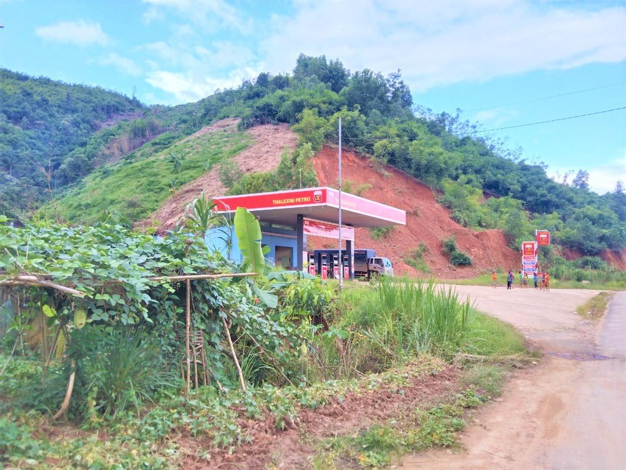 Cây xăng nhà ông Phạm Đặng Quang xây dựng trên đất quy hoạch 3 loại rừng